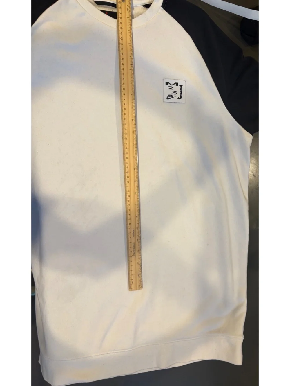 Jordan Long Sleeve Raglan Sweatshirt in Black and White, XL